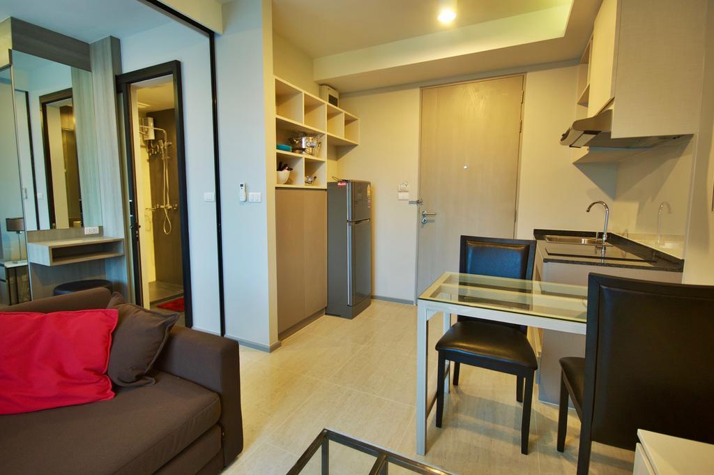 6Th Avenue Surin By Risa Apartment Ngoại thất bức ảnh