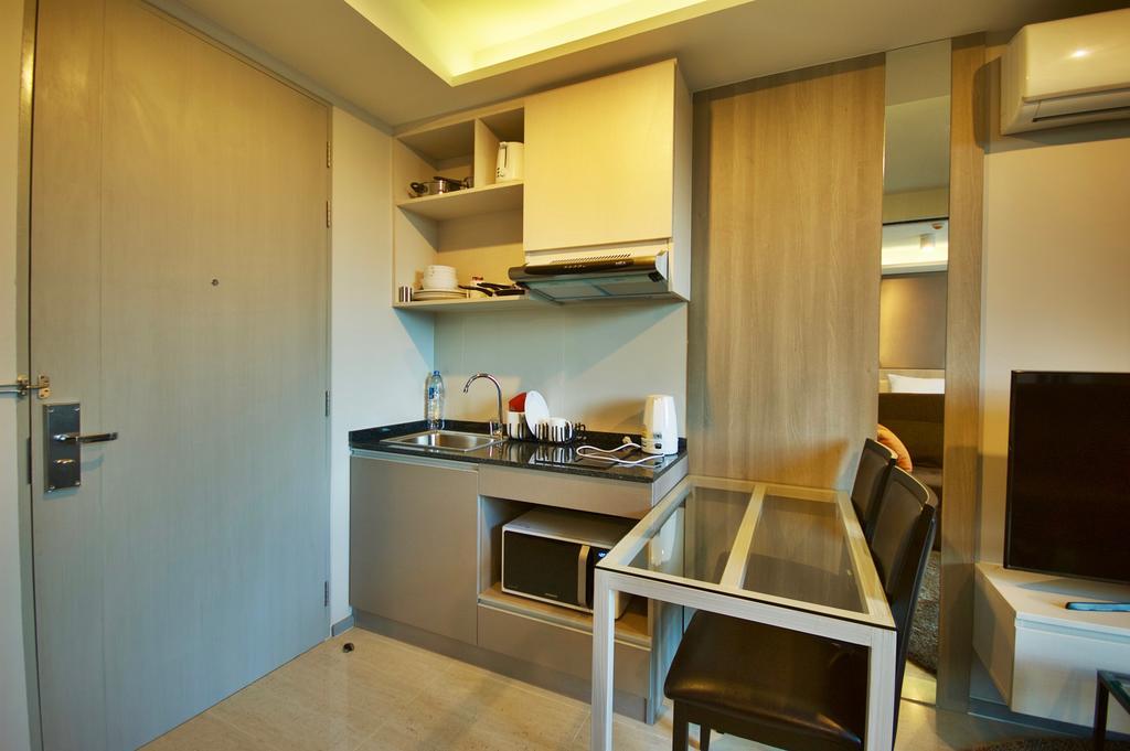 6Th Avenue Surin By Risa Apartment Ngoại thất bức ảnh